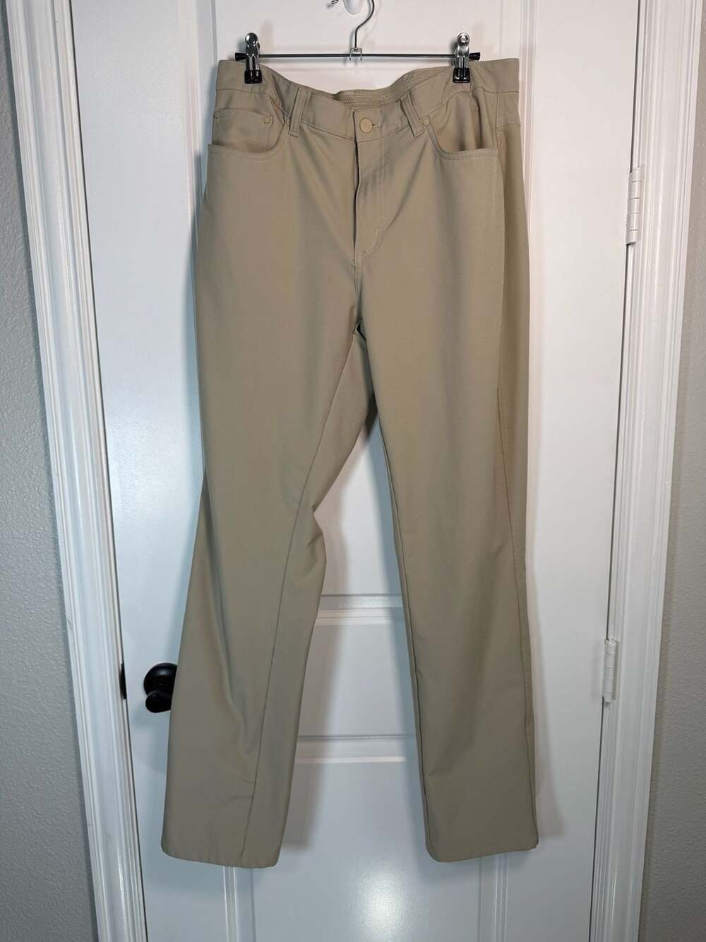Greg Norman Men's Performance Stretch 5-Pocket Golf Pants 34x32